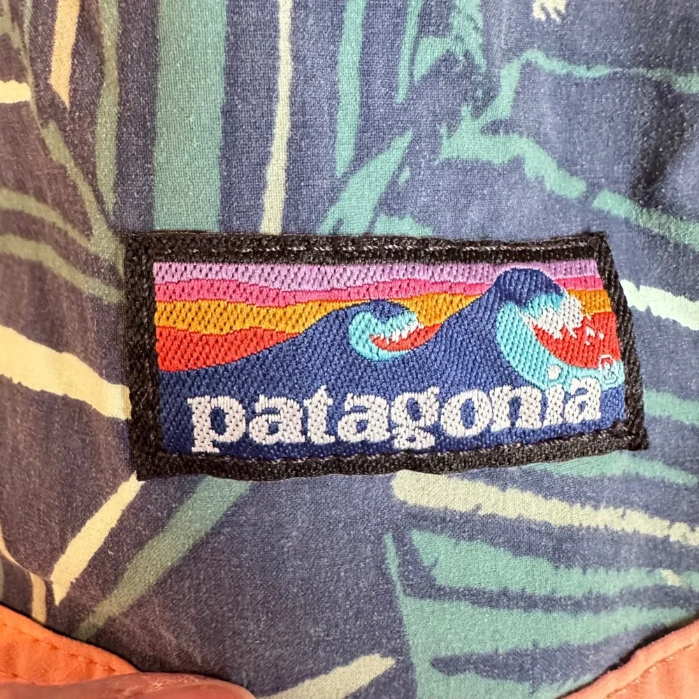 Patagonia Board Shorts Trunks Scallop Hem Wavefarer Mens 30 Blue Peach Palm Leaf
